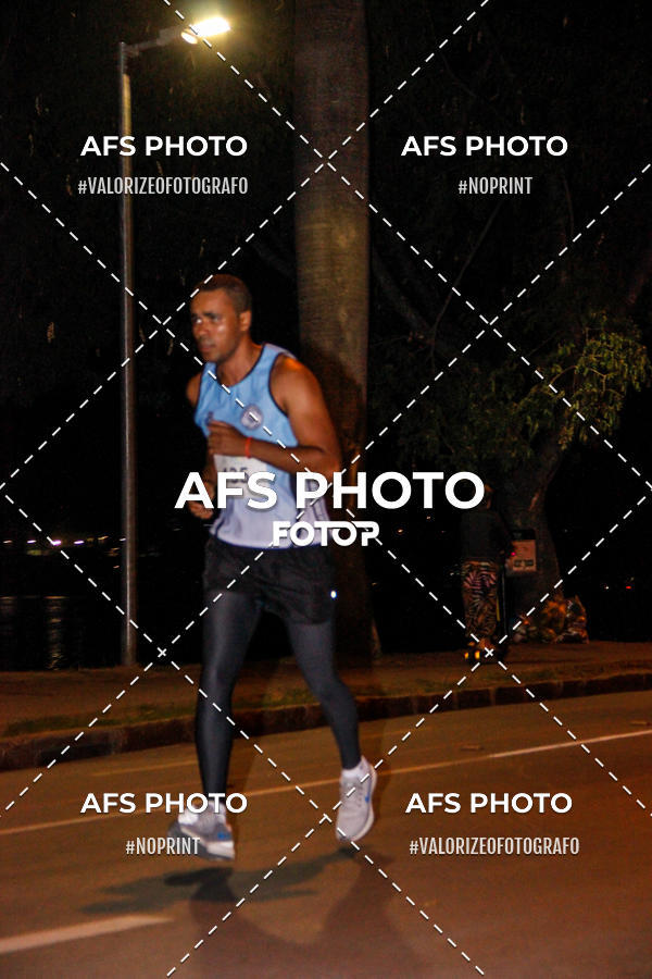 Achetez vos photos de l'vnementNeon Night Run 2019 - Belo Horizonte sur Fotop
