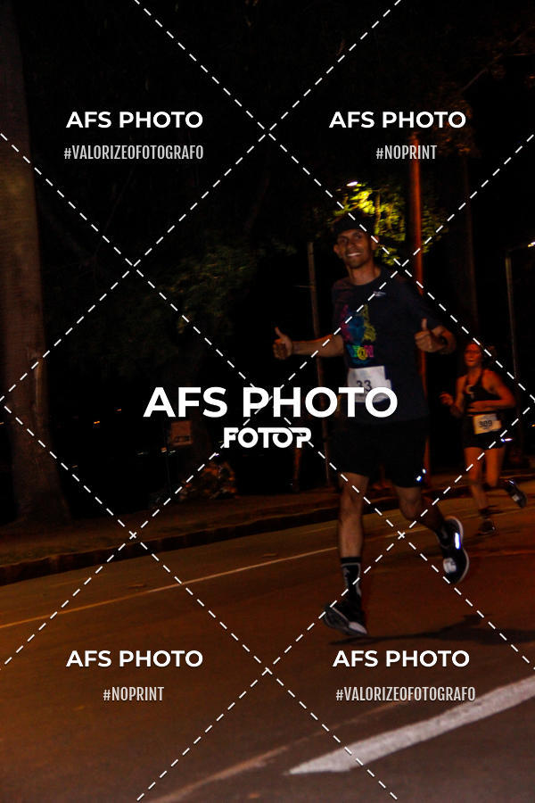 Buy your photos of the eventNeon Night Run 2019 - Belo Horizonte on Fotop