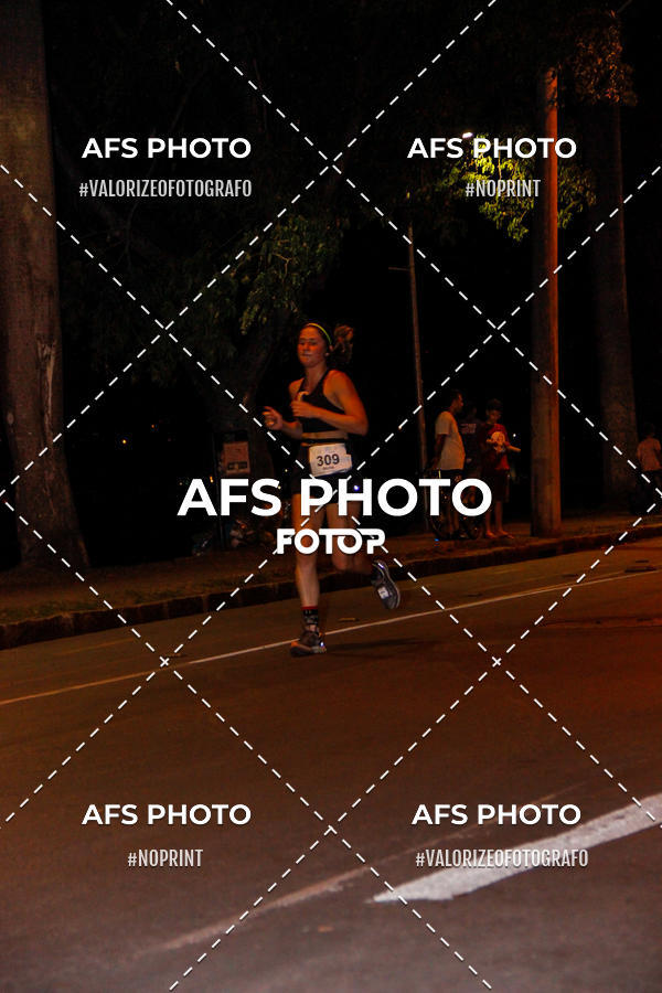 Buy your photos of the eventNeon Night Run 2019 - Belo Horizonte on Fotop