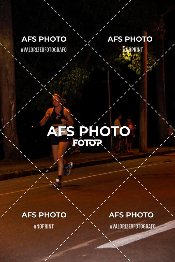 Buy your photos of the eventNeon Night Run 2019 - Belo Horizonte on Fotop