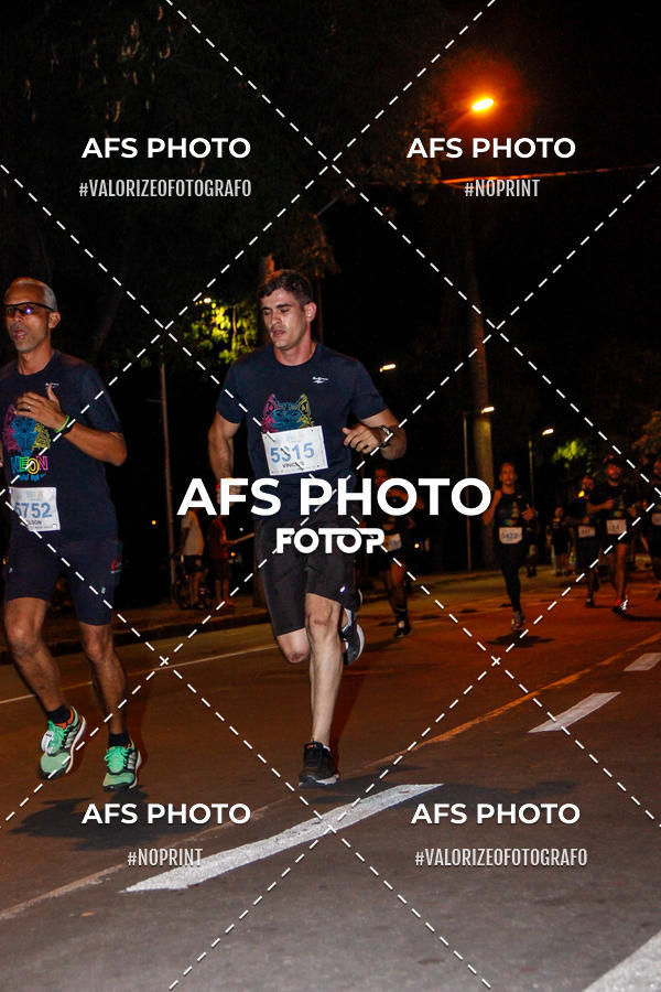 Buy your photos of the eventNeon Night Run 2019 - Belo Horizonte on Fotop
