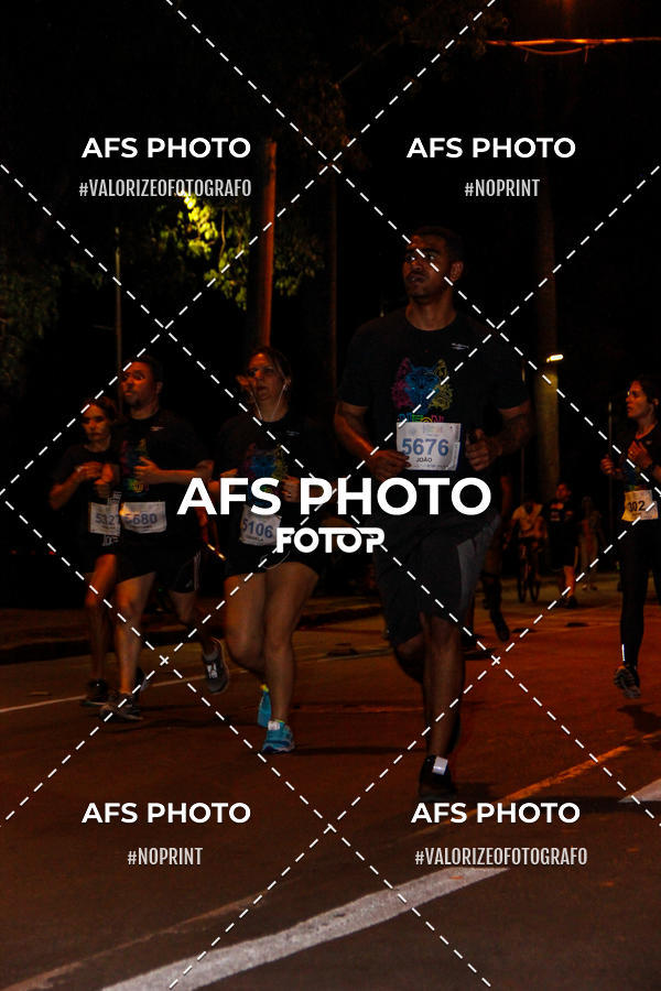 Compra tus fotos del eventoNeon Night Run 2019 - Belo Horizonte En Fotop