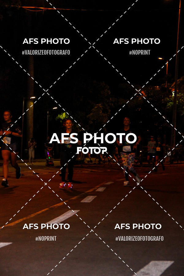 Compra tus fotos del eventoNeon Night Run 2019 - Belo Horizonte En Fotop