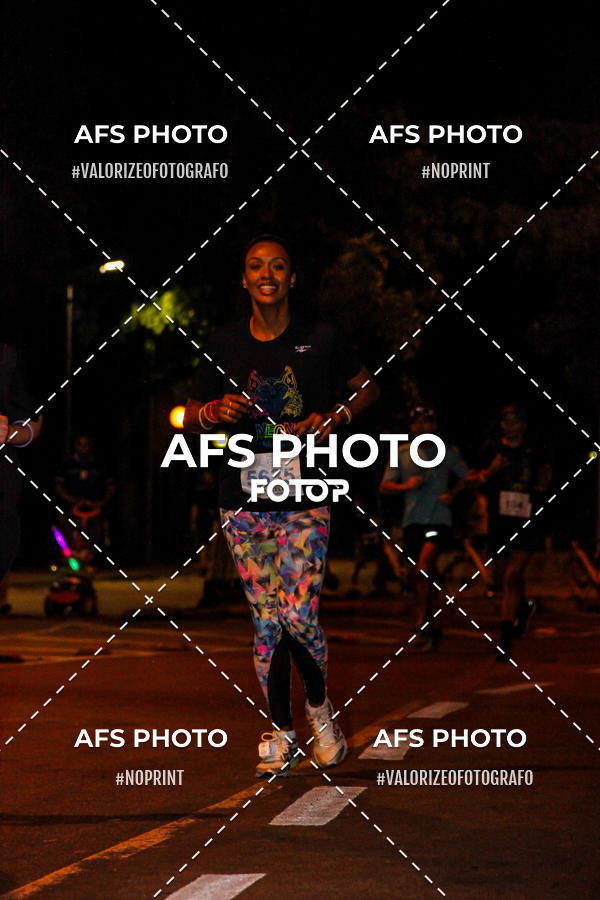 Compra tus fotos del eventoNeon Night Run 2019 - Belo Horizonte En Fotop