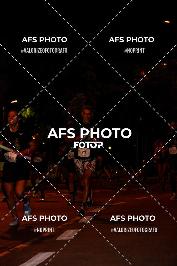 Compra tus fotos del eventoNeon Night Run 2019 - Belo Horizonte En Fotop