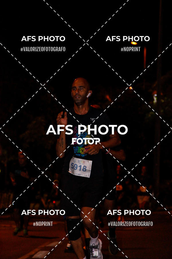 Acquista le foto dell'eventoNeon Night Run 2019 - Belo Horizonte in Fotop