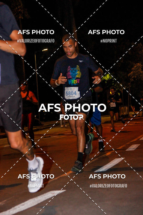 Acquista le foto dell'eventoNeon Night Run 2019 - Belo Horizonte in Fotop