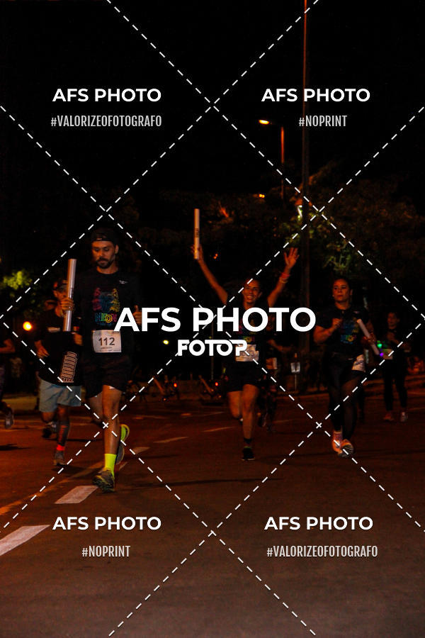 Acquista le foto dell'eventoNeon Night Run 2019 - Belo Horizonte in Fotop