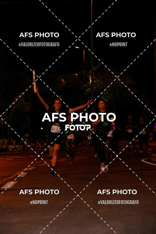 Acquista le foto dell'eventoNeon Night Run 2019 - Belo Horizonte in Fotop