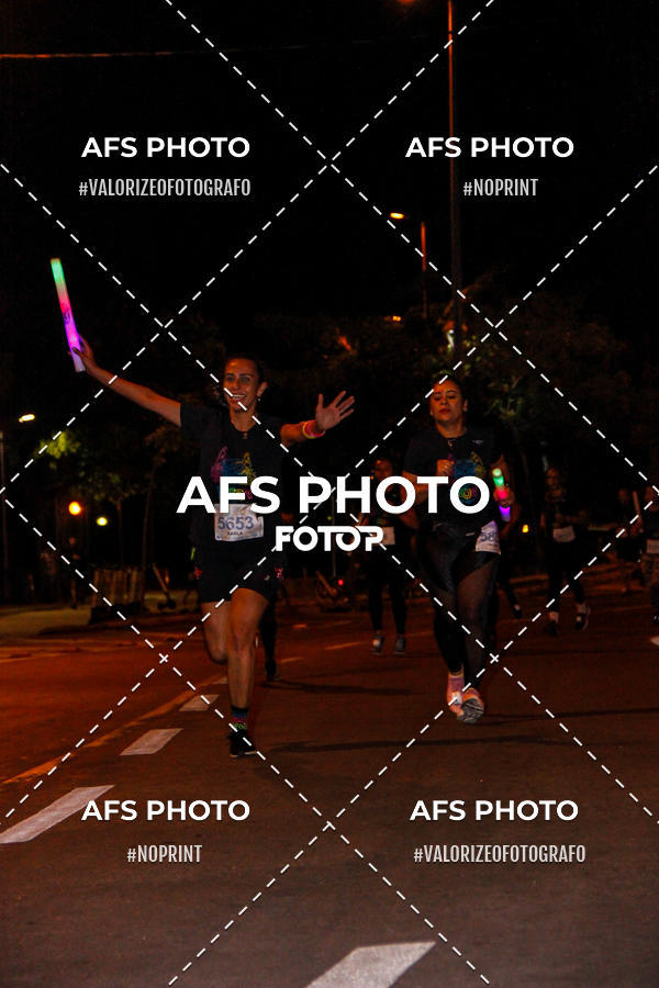 Acquista le foto dell'eventoNeon Night Run 2019 - Belo Horizonte in Fotop