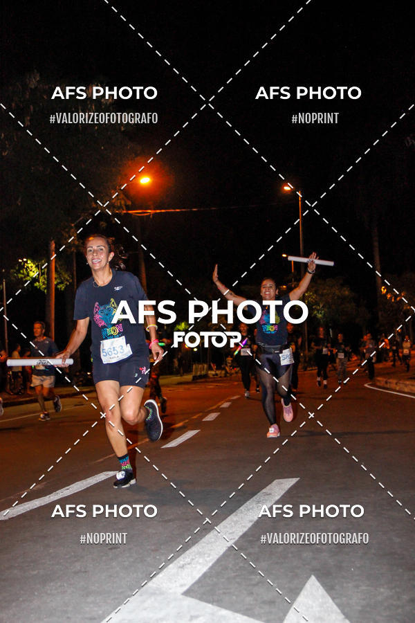 Acquista le foto dell'eventoNeon Night Run 2019 - Belo Horizonte in Fotop