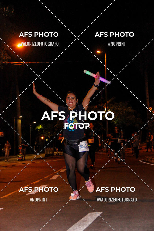 Acquista le foto dell'eventoNeon Night Run 2019 - Belo Horizonte in Fotop