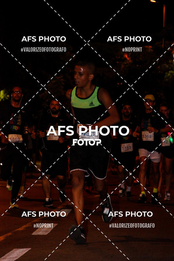 Compre as suas fotos do eventoNeon Night Run 2019 - Belo Horizonte no Fotop