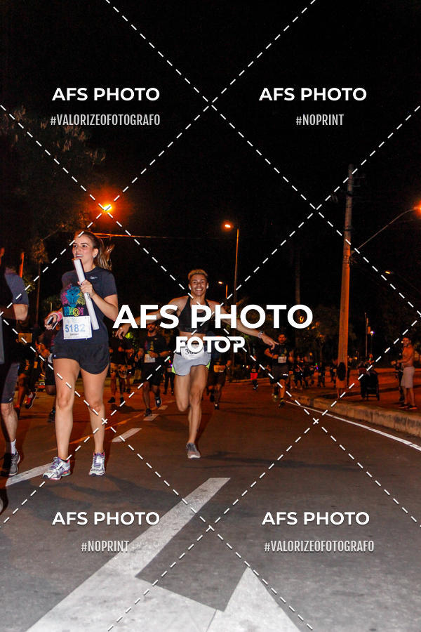 Compre as suas fotos do eventoNeon Night Run 2019 - Belo Horizonte no Fotop