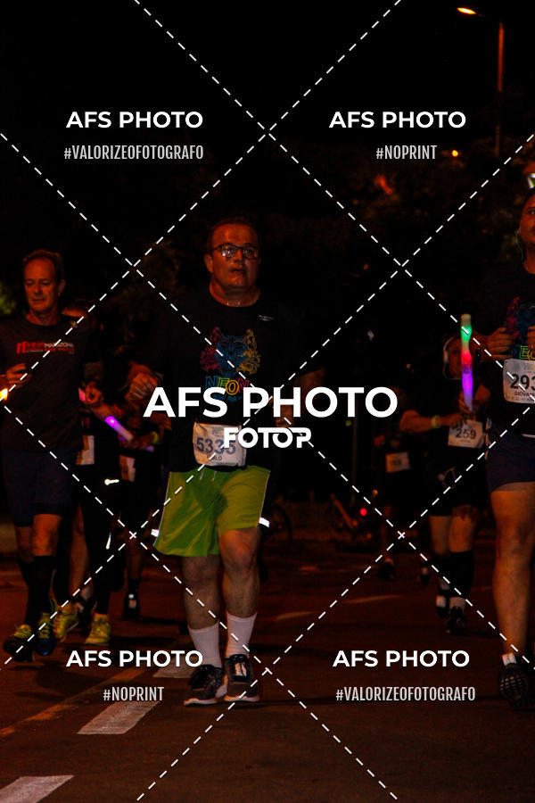 Compre as suas fotos do eventoNeon Night Run 2019 - Belo Horizonte no Fotop