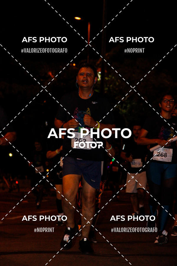 Compre as suas fotos do eventoNeon Night Run 2019 - Belo Horizonte no Fotop