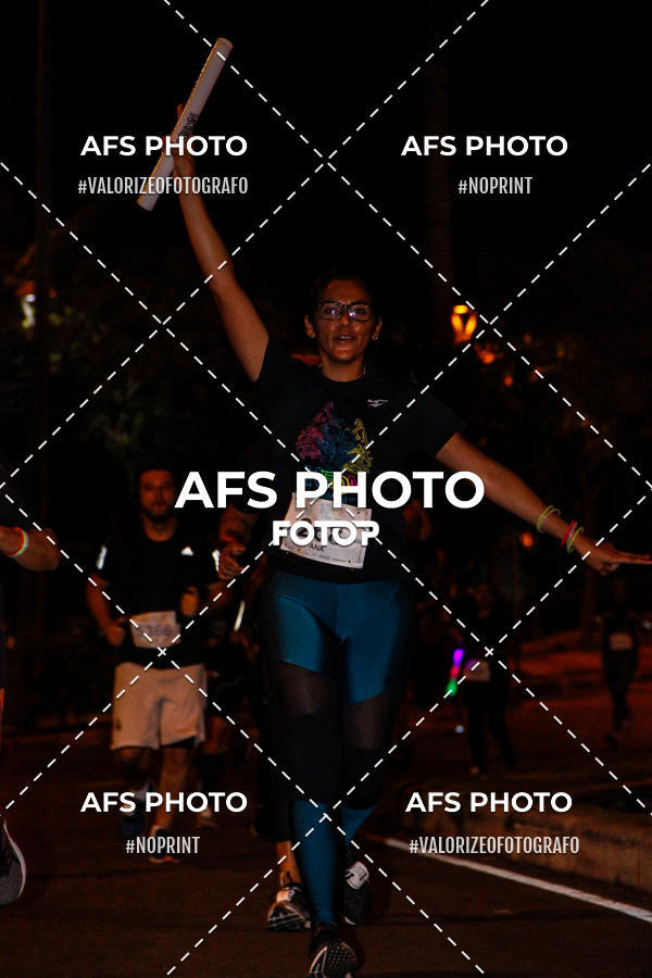 Compre as suas fotos do eventoNeon Night Run 2019 - Belo Horizonte no Fotop