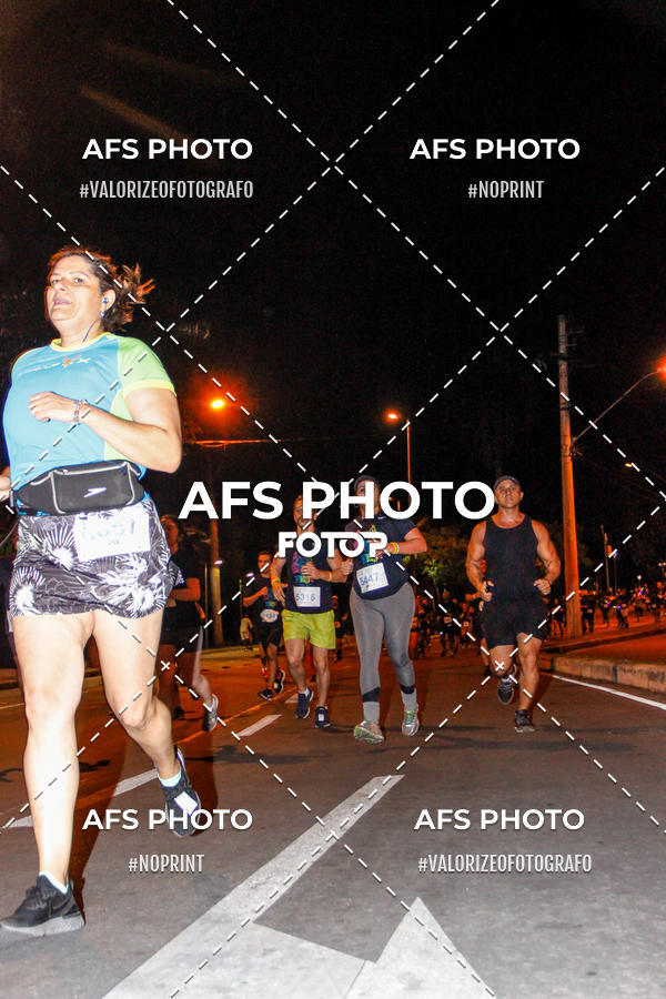 Achetez vos photos de l'vnementNeon Night Run 2019 - Belo Horizonte sur Fotop