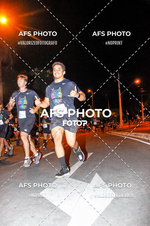 Buy your photos of the eventNeon Night Run 2019 - Belo Horizonte on Fotop