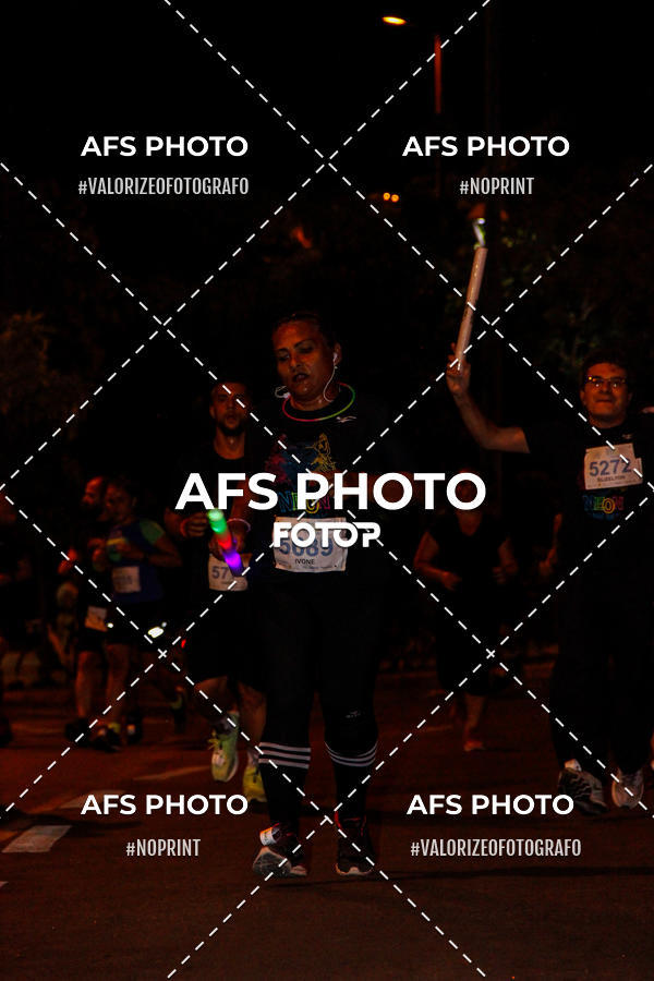 Buy your photos of the eventNeon Night Run 2019 - Belo Horizonte on Fotop