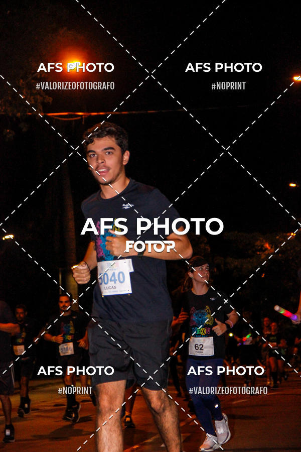Buy your photos of the eventNeon Night Run 2019 - Belo Horizonte on Fotop
