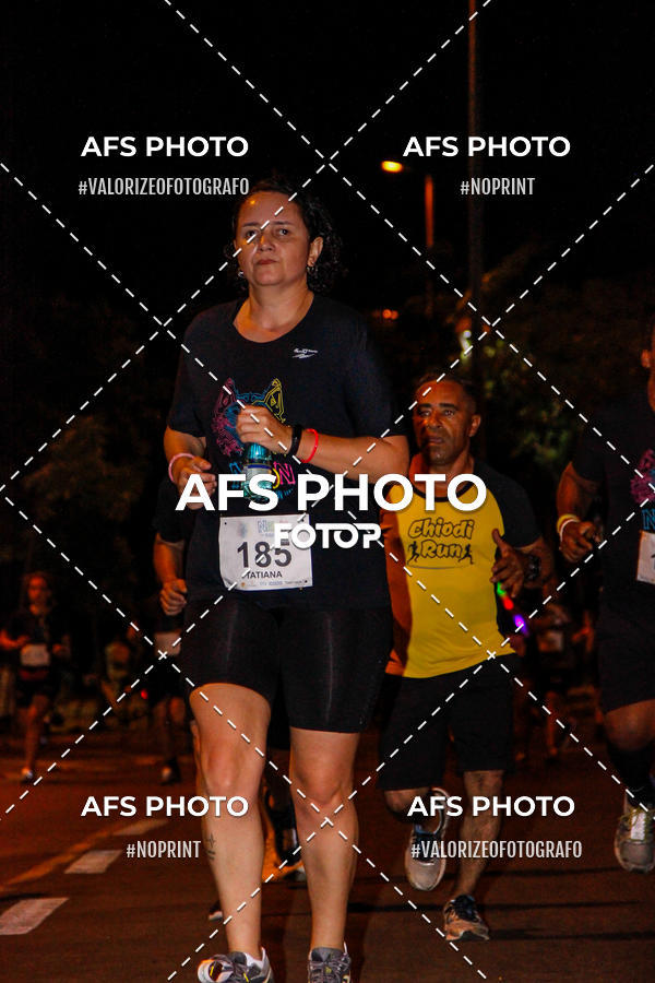 Buy your photos of the eventNeon Night Run 2019 - Belo Horizonte on Fotop