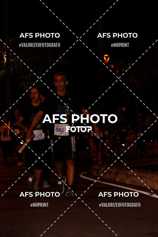Buy your photos of the eventNeon Night Run 2019 - Belo Horizonte on Fotop