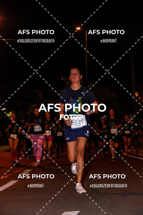 Buy your photos of the eventNeon Night Run 2019 - Belo Horizonte on Fotop