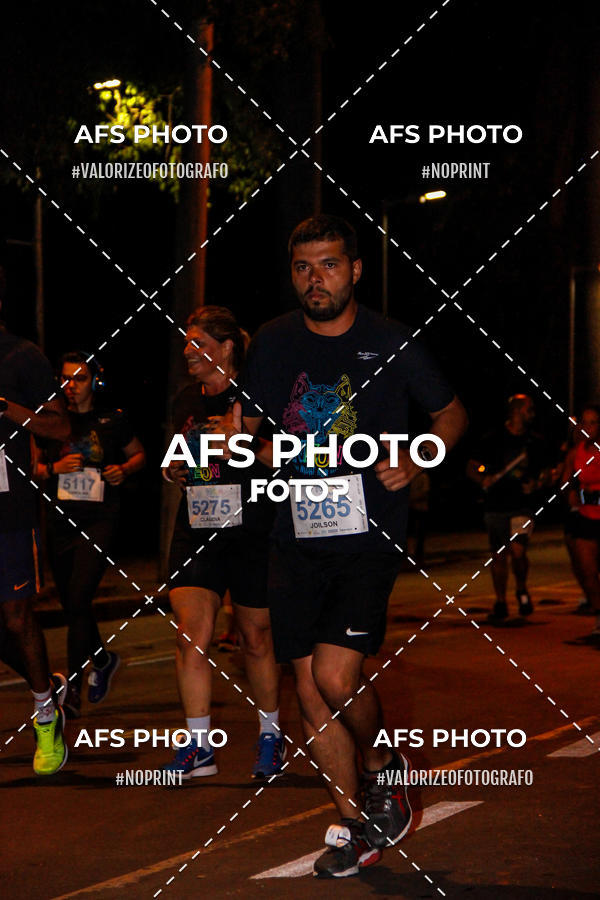 Compra tus fotos del eventoNeon Night Run 2019 - Belo Horizonte En Fotop