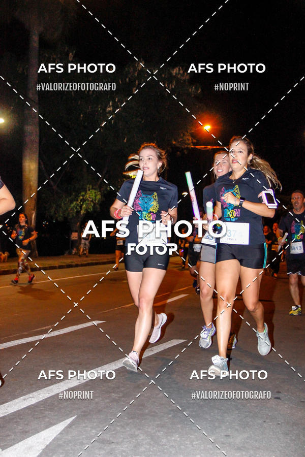 Compra tus fotos del eventoNeon Night Run 2019 - Belo Horizonte En Fotop