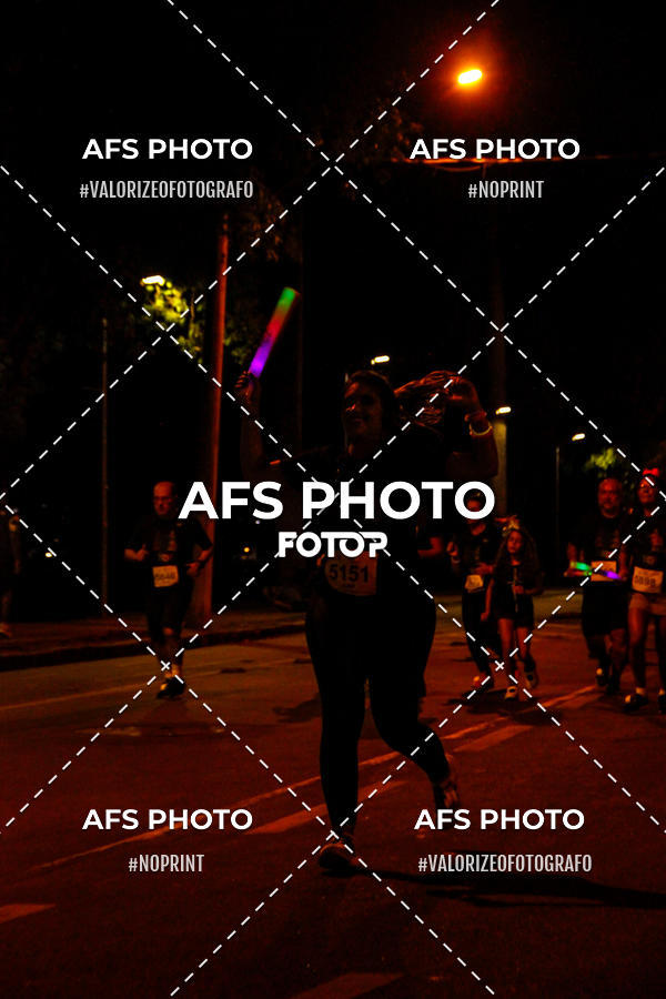 Compra tus fotos del eventoNeon Night Run 2019 - Belo Horizonte En Fotop