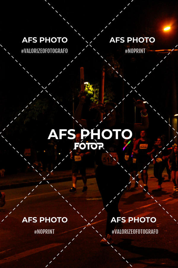 Compra tus fotos del eventoNeon Night Run 2019 - Belo Horizonte En Fotop