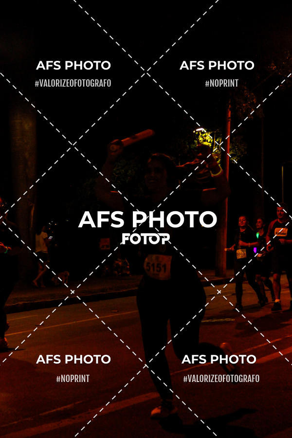 Compra tus fotos del eventoNeon Night Run 2019 - Belo Horizonte En Fotop