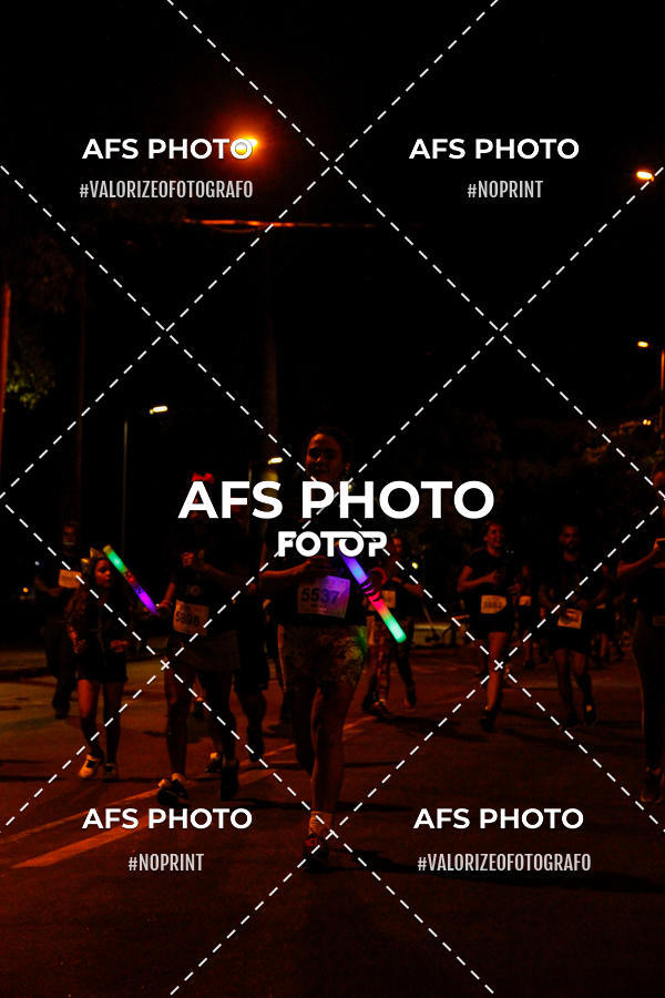 Compra tus fotos del eventoNeon Night Run 2019 - Belo Horizonte En Fotop