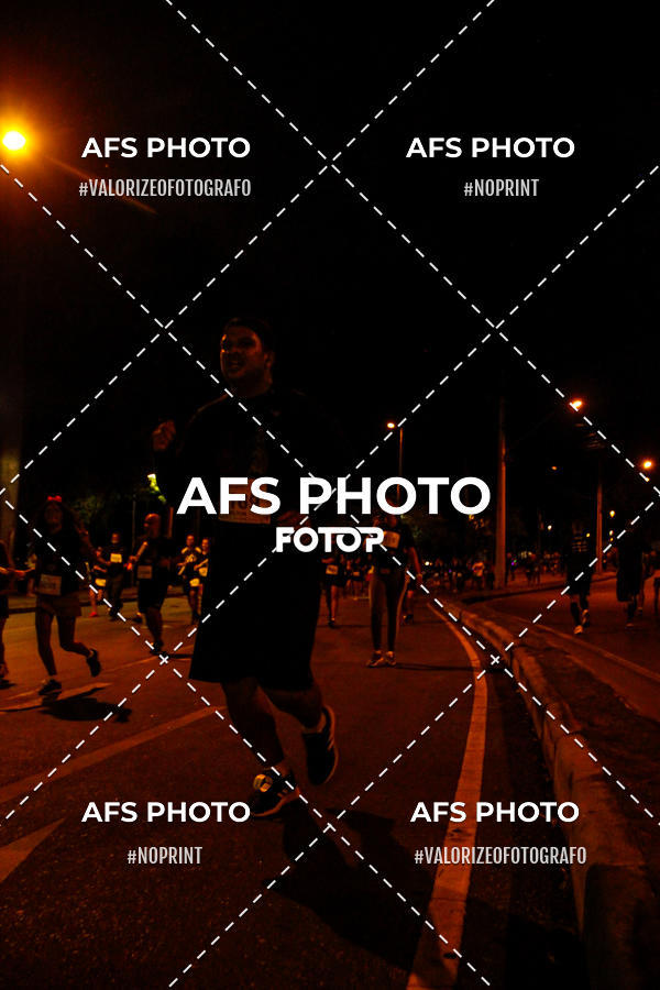 Compra tus fotos del eventoNeon Night Run 2019 - Belo Horizonte En Fotop
