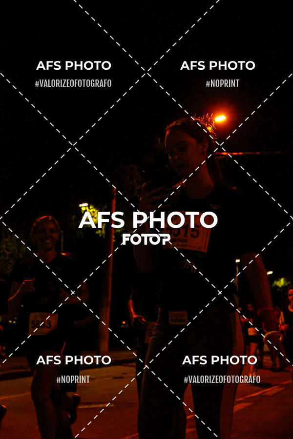 Compra tus fotos del eventoNeon Night Run 2019 - Belo Horizonte En Fotop