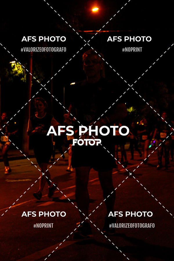 Compra tus fotos del eventoNeon Night Run 2019 - Belo Horizonte En Fotop