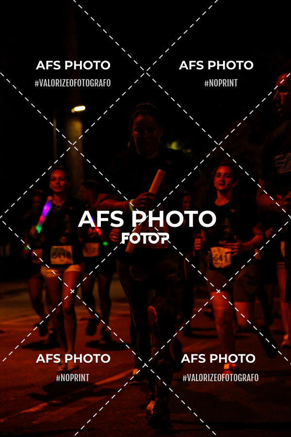 Compra tus fotos del eventoNeon Night Run 2019 - Belo Horizonte En Fotop