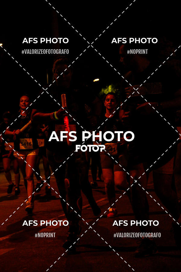 Compra tus fotos del eventoNeon Night Run 2019 - Belo Horizonte En Fotop