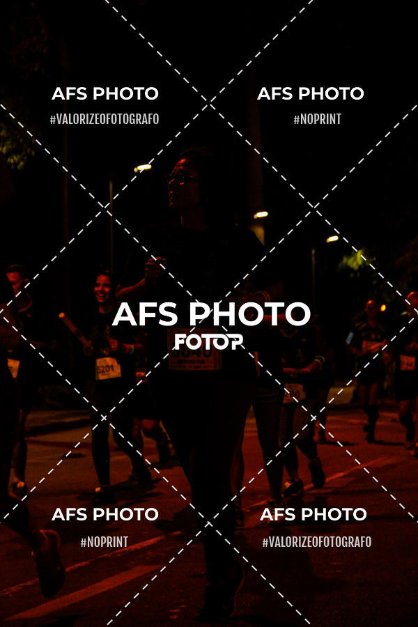 Compra tus fotos del eventoNeon Night Run 2019 - Belo Horizonte En Fotop