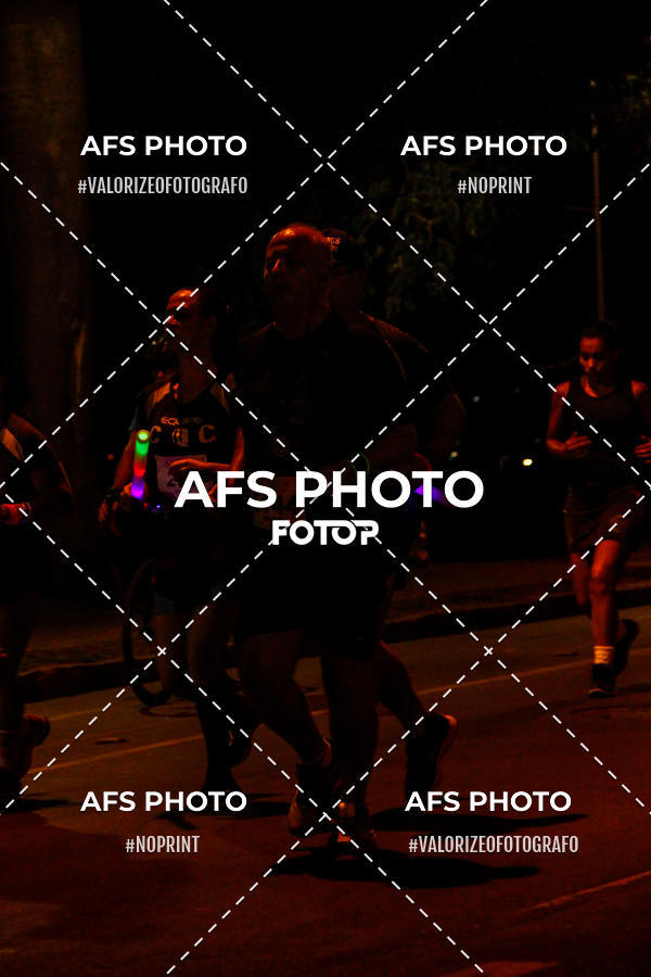 Compra tus fotos del eventoNeon Night Run 2019 - Belo Horizonte En Fotop