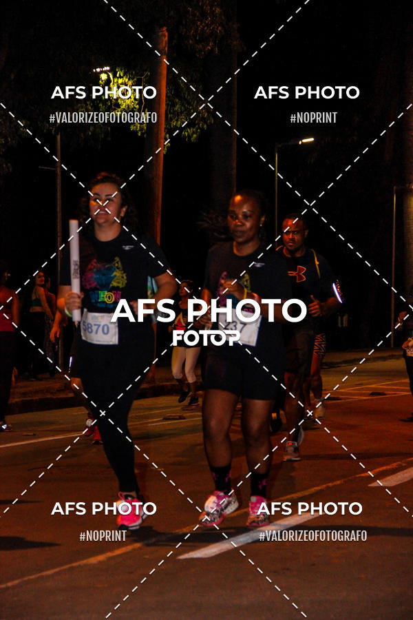 Compre as suas fotos do eventoNeon Night Run 2019 - Belo Horizonte no Fotop