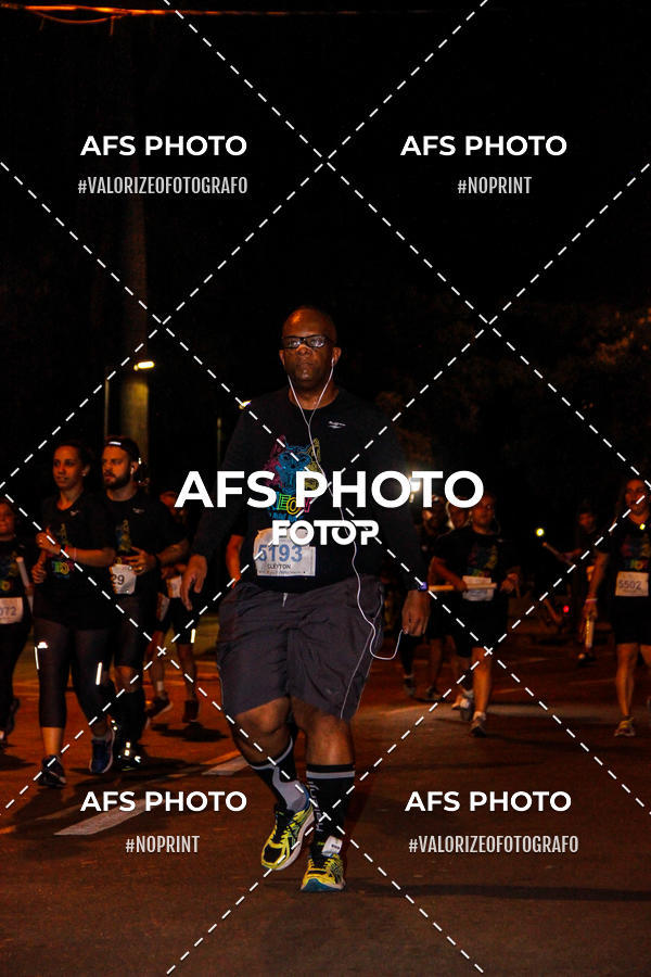 Compre as suas fotos do eventoNeon Night Run 2019 - Belo Horizonte no Fotop