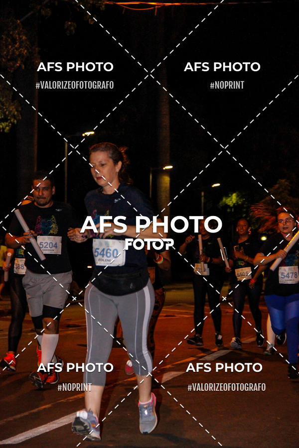 Compre as suas fotos do eventoNeon Night Run 2019 - Belo Horizonte no Fotop