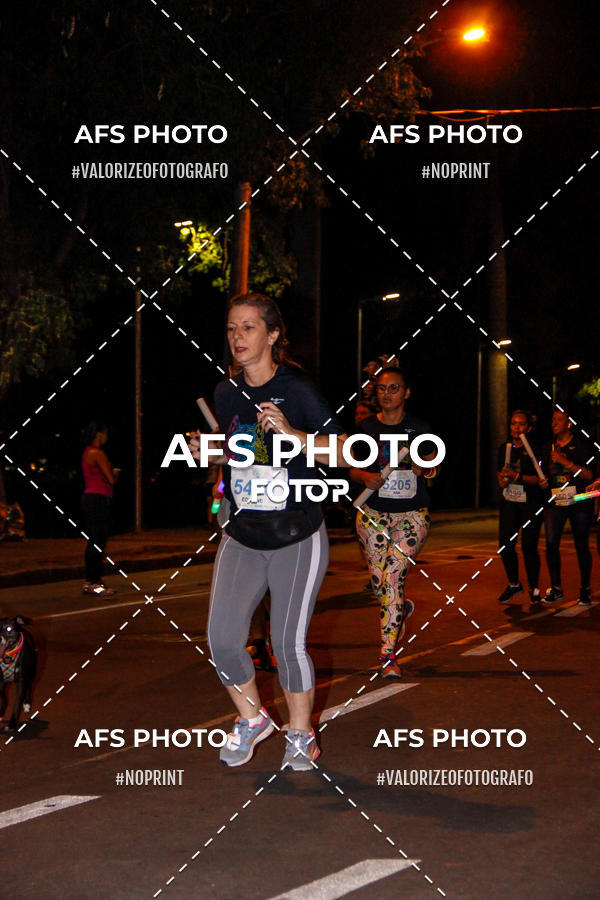 Compre as suas fotos do eventoNeon Night Run 2019 - Belo Horizonte no Fotop