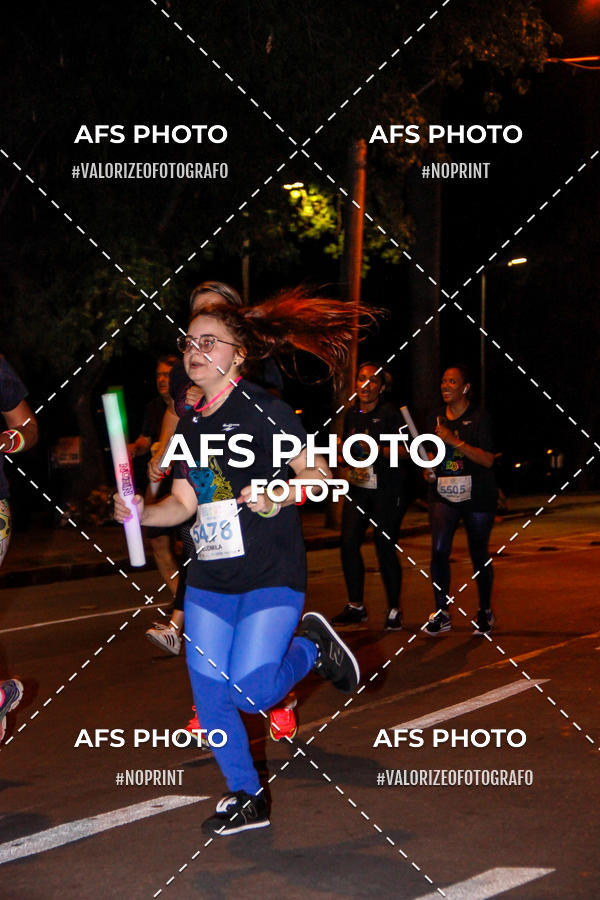 Compre as suas fotos do eventoNeon Night Run 2019 - Belo Horizonte no Fotop