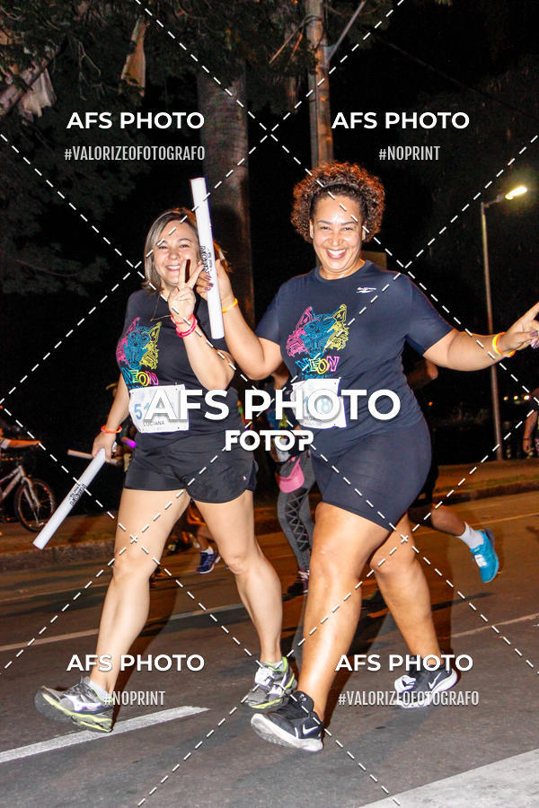 Compre as suas fotos do eventoNeon Night Run 2019 - Belo Horizonte no Fotop