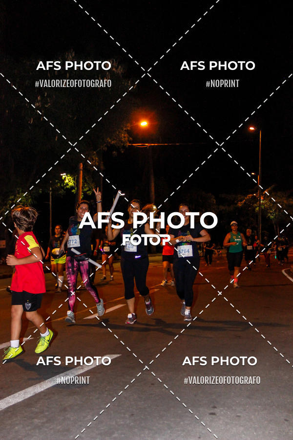 Compre as suas fotos do eventoNeon Night Run 2019 - Belo Horizonte no Fotop