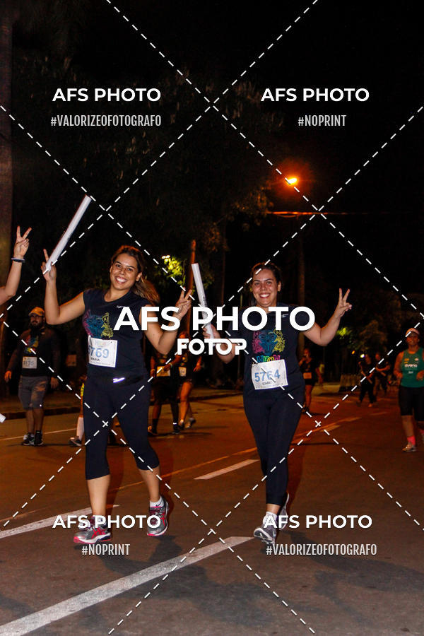Compre as suas fotos do eventoNeon Night Run 2019 - Belo Horizonte no Fotop