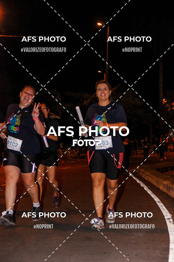 Compre as suas fotos do eventoNeon Night Run 2019 - Belo Horizonte no Fotop